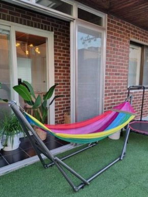 Hongdae Sky View Private Roof Garden 2BR 2QB 1SSB 합정역 5분 단독하늘정원